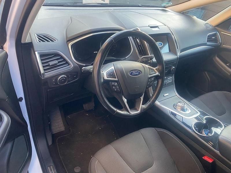 Gebraucht Ford S-MAX Vignale 190 PS (139 kW) 2018 Weiß Van / Kleinbus