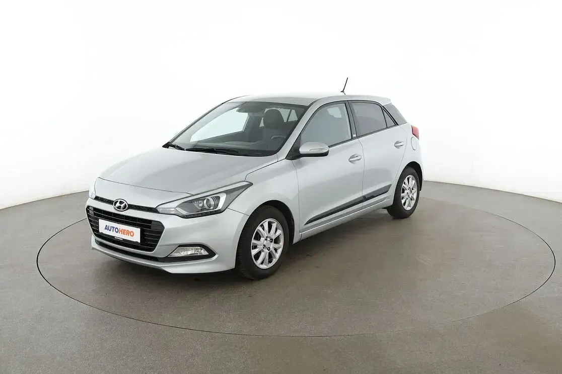 Gebraucht Hyundai i20 Passion 101 PS (74 kW) 2016 Limousine