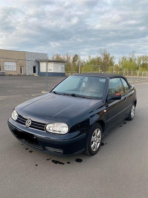 Gebraucht VW Golf Cabriolet 115 PS (84 kW) 2001 Blau Cabrio