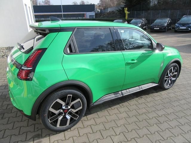 Neu Renault 5 E-Tech Urban 89 kW (122 PS) 2026 Gruen Kleinwagen