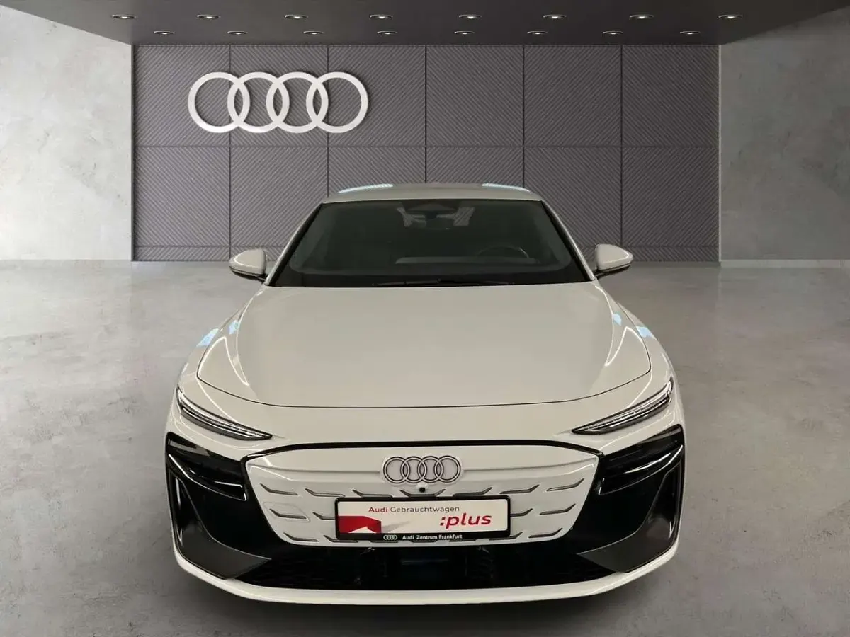 Neu Audi A6 e-tron Performance 269 kW (367 PS) 2025 Gletscherweiß metallic Kombi