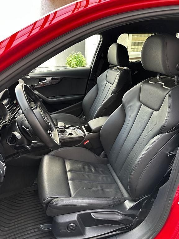 Gebraucht Audi A4 Ambiente 163 PS (119 kW) 2021 Rot Kombi