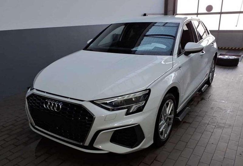 Ibisweiß Gebraucht 2022 Audi A3 S-Line Kombi | 24.999 € (Fairer Preis) - Bild 1/1