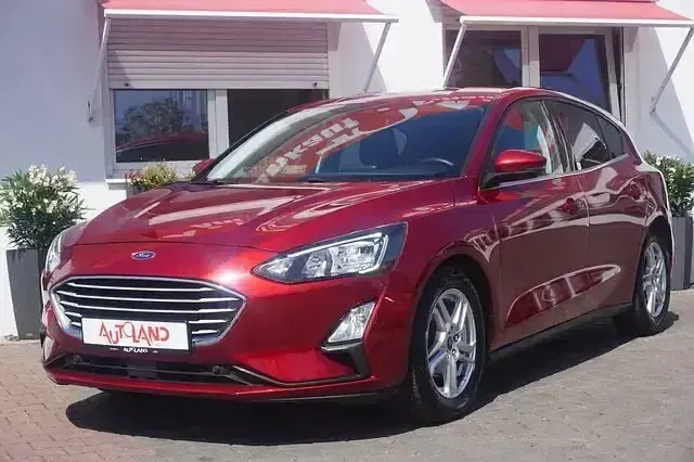 Gebraucht Ford Focus Cool & Connect 150 PS (110 kW) 2020 Rubyrot (metallic) Limousine