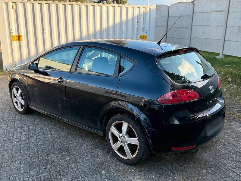 Gebraucht Seat Leon 102 PS (75 kW) 2006 Schwarz Kleinwagen