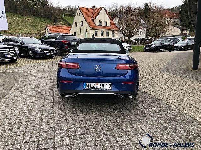 Gebraucht Mercedes E220 AMG line 194 PS (142 kW) 2022 Spektralblau Cabrio