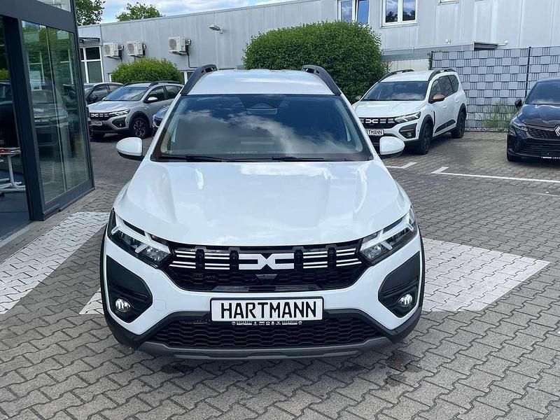 Arktisweiß Neu 2025 Dacia Jogger Expression Kombi | 21.380 € (Guter Preis) - Bild 1/3