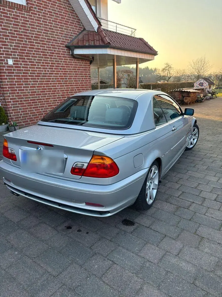Gebraucht BMW 323 170 PS (125 kW) 2000 Silber Cabrio