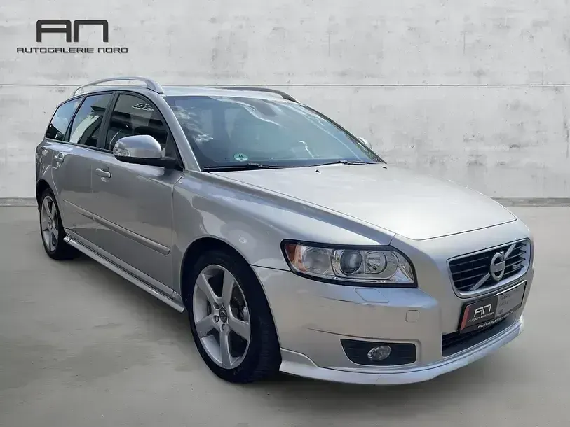 Gebraucht Volvo V50 R-Design 114 PS (83 kW) 2012 Silber Kombi