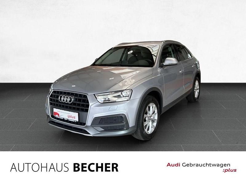 Florettsilber metallic Gebraucht 2018 Audi Q3 Design SUV | 22.930 € (Fairer Preis) - Bild 1/4