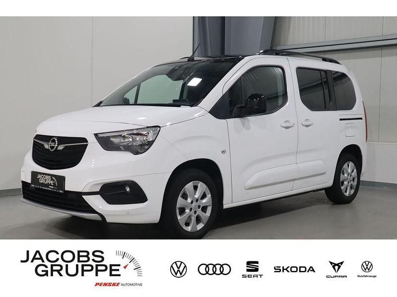 Gebraucht Opel Combo Life Ultimate 131 PS (96 kW) 2022 Diamantschwarz Van / Kleinbus