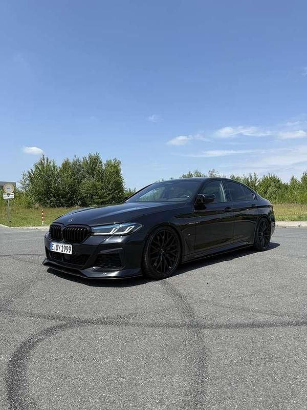 Gebraucht BMW M550 Performance 530 PS (389 kW) 2021 Schwarz Limousine
