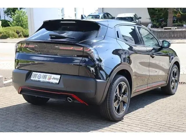 Neu Alfa Romeo Junior 145 PS (106 kW) 2026 Nero tortona (schwarz) SUV