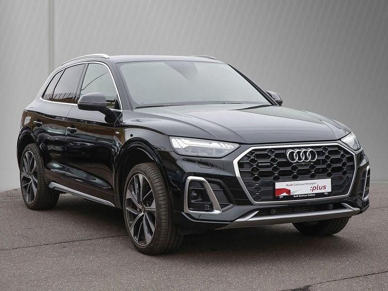 Gebraucht Audi Q5 S-Line 367 PS (269 kW) 2022 Mythosschwarz metallic SUV