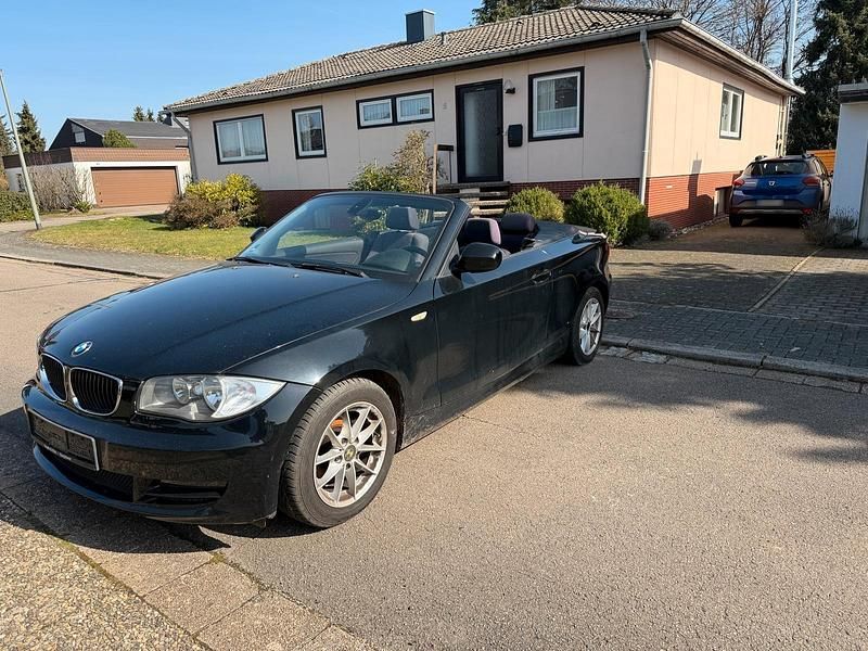 Gebraucht BMW 118 Cabriolet 143 PS (105 kW) 2010 Schwarz Cabrio