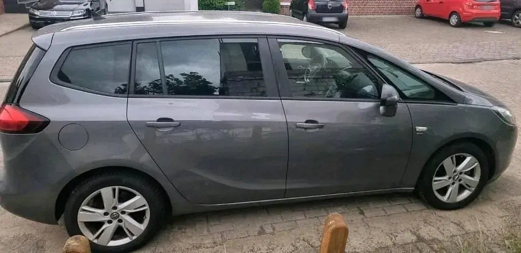 Gebraucht Opel Zafira 120 PS (88 kW) 2016 Grau Van / Kleinbus