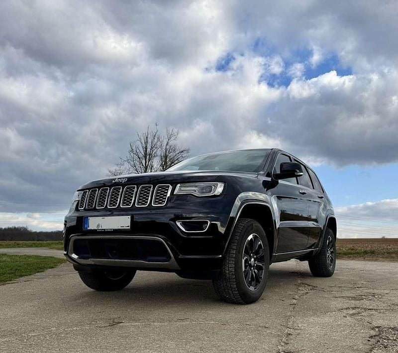 Schwarz Gebraucht 2018 Jeep Grand Cherokee Overland SUV | 21.300 € (Guter Preis) - Bild 1/4