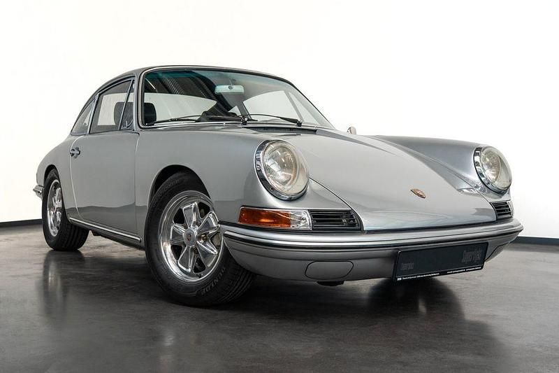 Second-hand Porsche 911 131 CP (96 kW) 1966 Argintiu Coupe