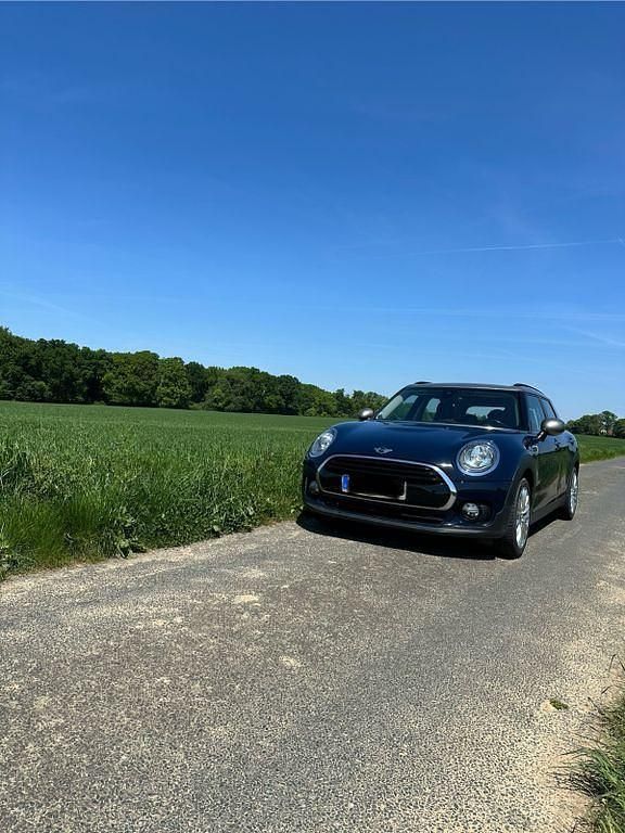 Blau Gebraucht 2016 Mini Cooper D Clubman Kombi | 9.499 € (Fairer Preis) - Bild 1/4