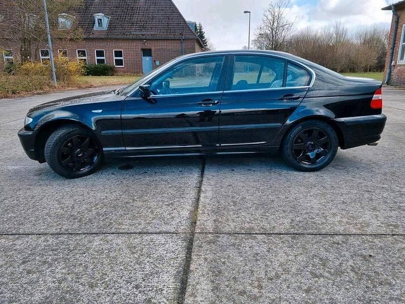 Gebraucht BMW 320 170 PS (125 kW) 2002 Schwarz Limousine