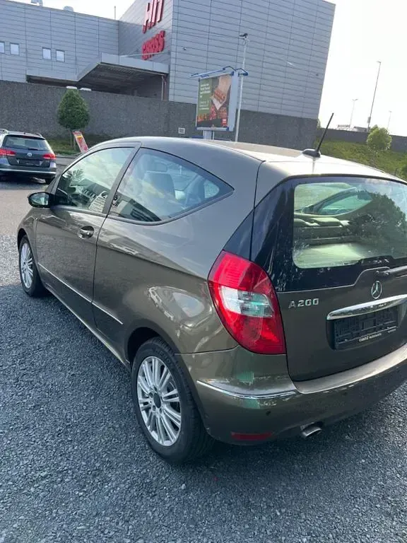 Gebraucht Mercedes A200 136 PS (100 kW) 2009 Braun