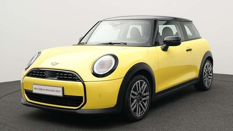 Gelb Gebraucht 2024 Mini Cooper Classic Kleinwagen | 24.232 € (Guter Preis) - Bild 1/4