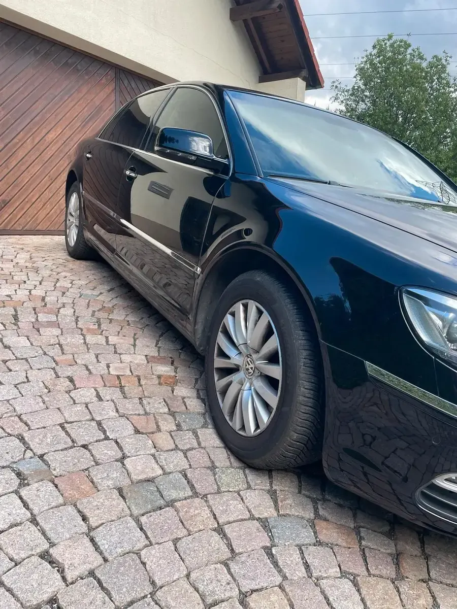 Gebraucht VW Phaeton 239 PS (175 kW) 2011 Schwarz Limousine