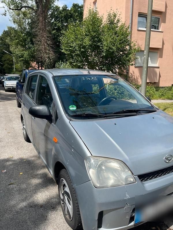 Silber Gebraucht 2003 Daihatsu Cuore Kleinwagen | 1.700 € (Guter Preis) - Bild 1/4