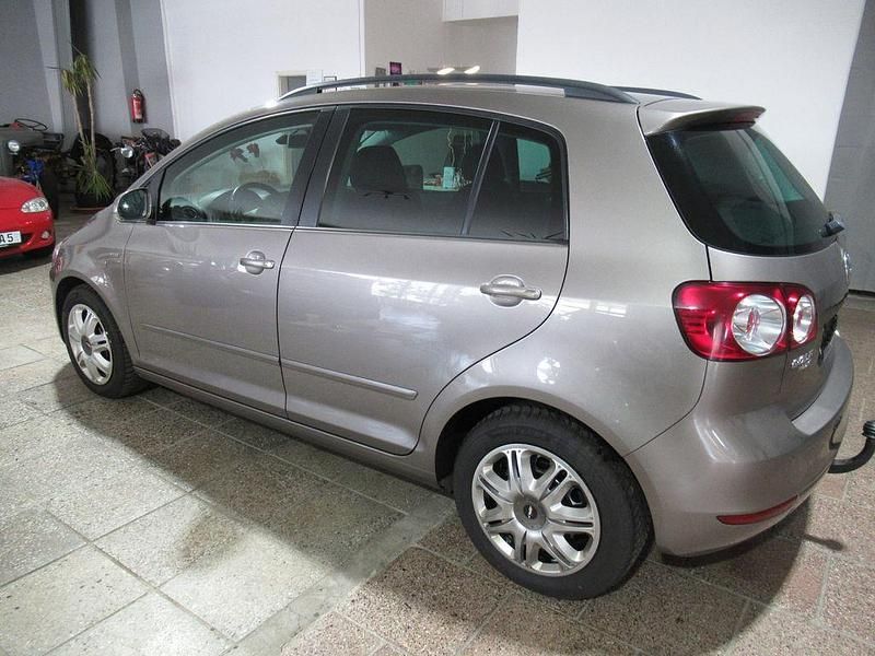 Gebraucht VW Golf VII Life 122 PS (89 kW) 2014 Grau Limousine