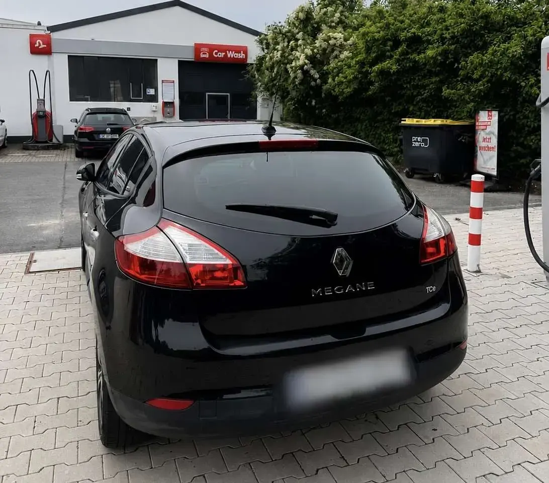 Gebraucht Renault Mégane GrandTour Bose Edition 131 PS (96 kW) 2011 Kombi