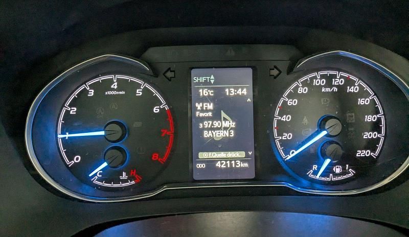 Gebraucht Toyota Yaris 110 PS (80 kW) 2018 Grau Kleinwagen