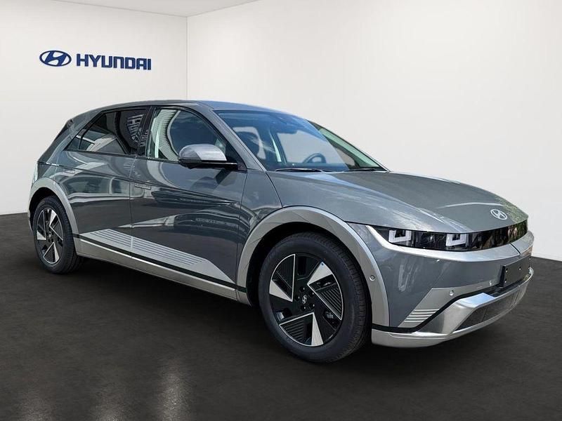 Neu Hyundai Ioniq Techniq 167 kW (228 PS) 2025 Grau Kleinwagen