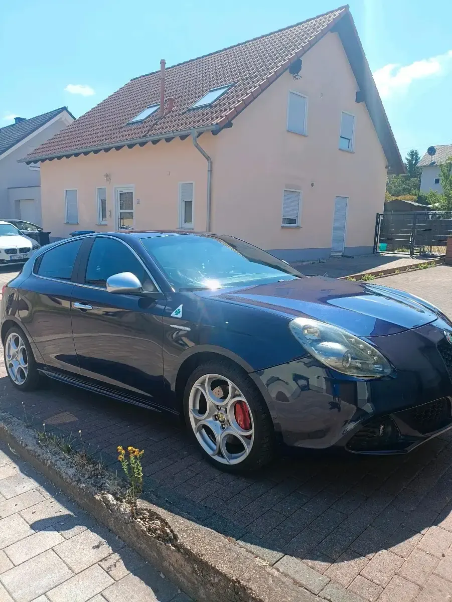 Gebraucht Alfa Romeo Giulietta 235 PS (172 kW) 2012 Blau Kleinwagen