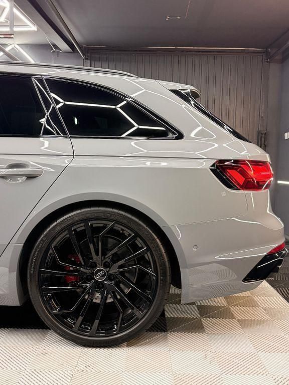 Gebraucht Audi RS4 Ambiente 450 PS (330 kW) 2024 Grau Kombi