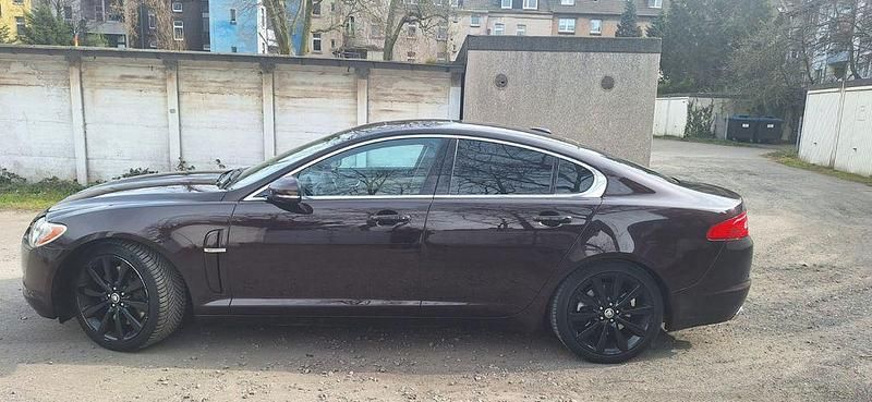 Używany Jaguar XF 241 KM (177 kW) 2010 Sedan/Limuzyna