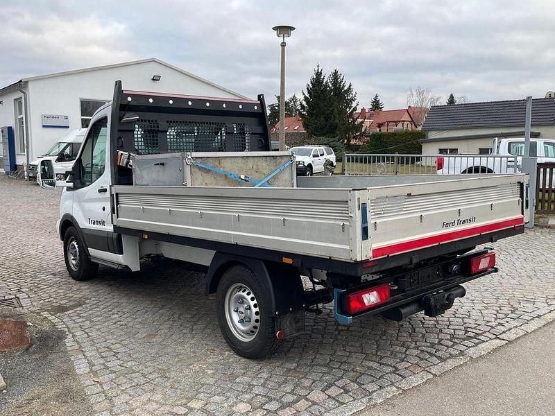 Gebraucht Ford Transit 170 PS (125 kW) 2018 Weiß Van / Kleinbus