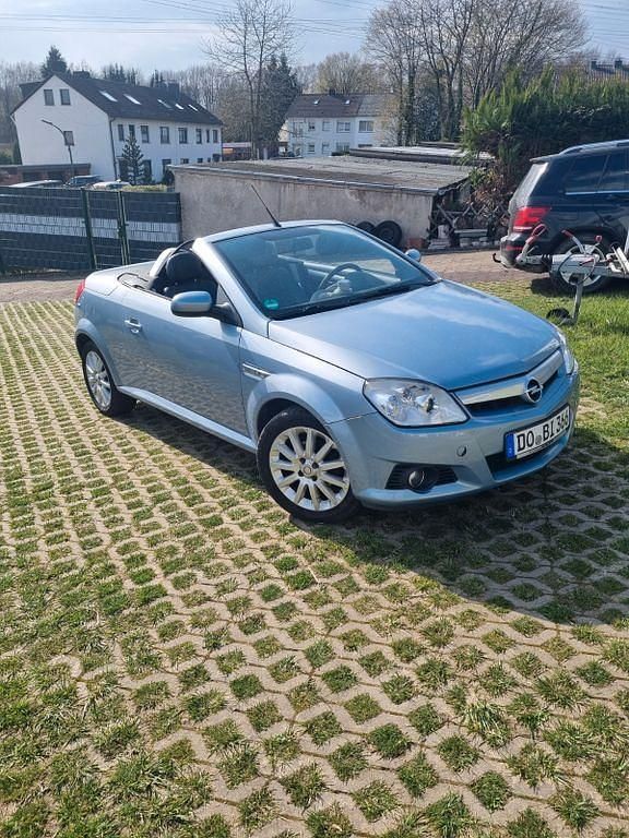 Gebraucht Opel Tigra Cosmo 90 PS (66 kW) 2005 Schwarz Cabrio
