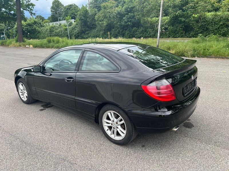 Gebraucht Mercedes C230 192 PS (141 kW) 2002 Schwarz Coupé