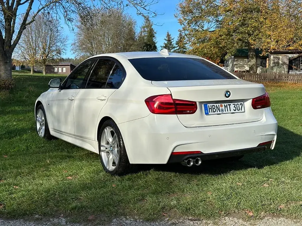 Gebraucht BMW 320 M Sport 190 PS (139 kW) 2016 Weiß Limousine