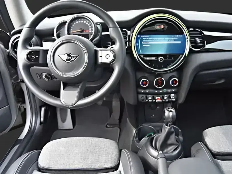 Gebraucht Mini Cooper Classic 136 PS (100 kW) 2023 Silber Kleinwagen