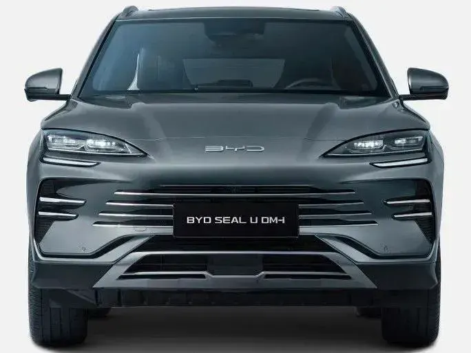 Nowe BYD Seal U Design 324 KM (238 kW) 2026 Czarny SUV