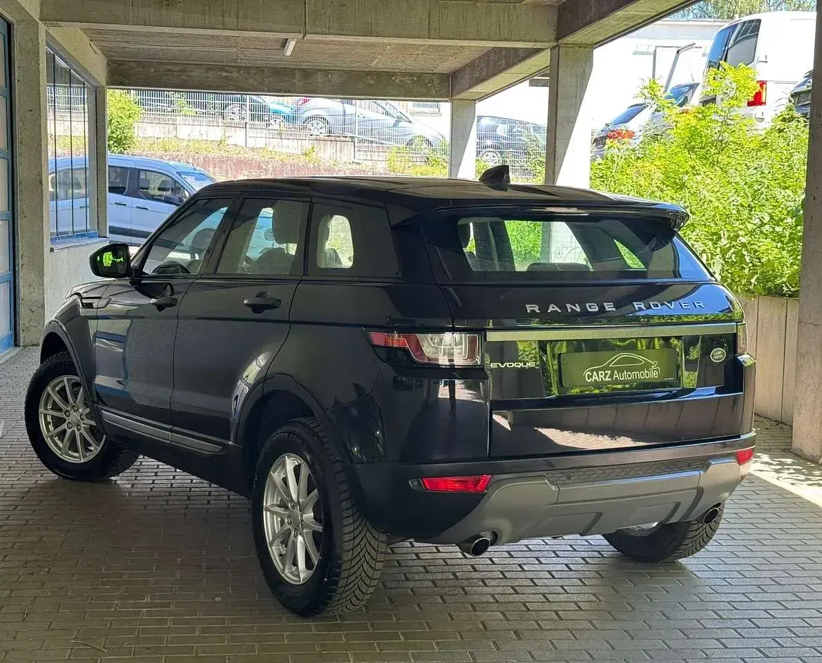 Gebraucht Land Rover Range Rover evoque Pure 150 PS (110 kW) 2017 Santorini black SUV