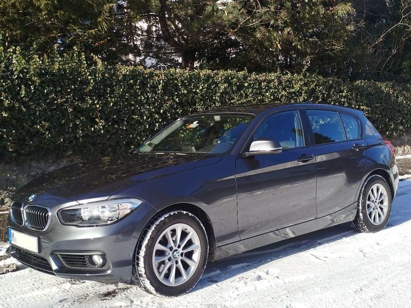 Gebraucht BMW 118 150 PS (110 kW) 2016 Grau Kleinwagen