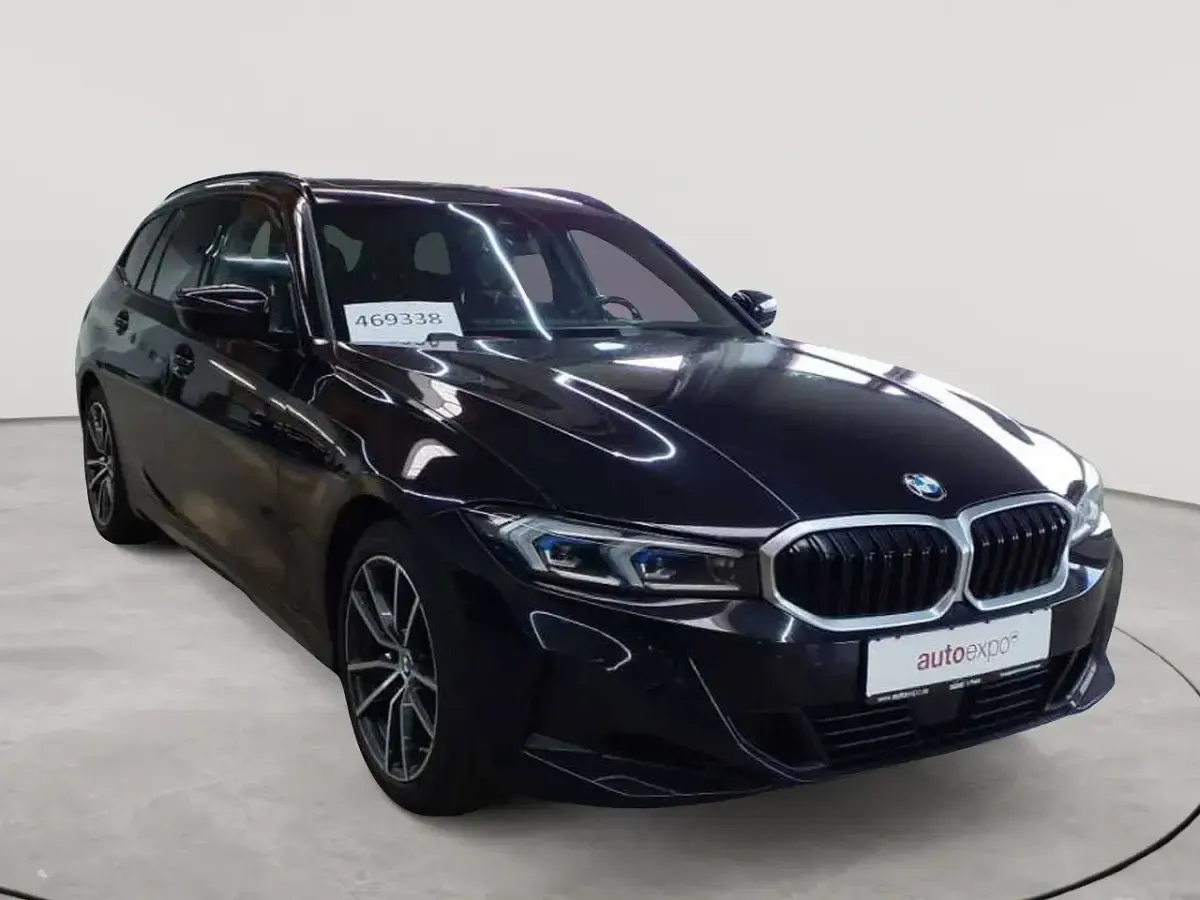 Gebraucht BMW 320 Sport Line 190 PS (139 kW) 2023 Kombi