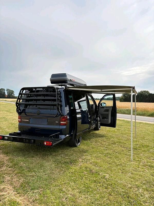 Gebraucht VW California Beach 140 PS (102 kW) 2012 Blau Van