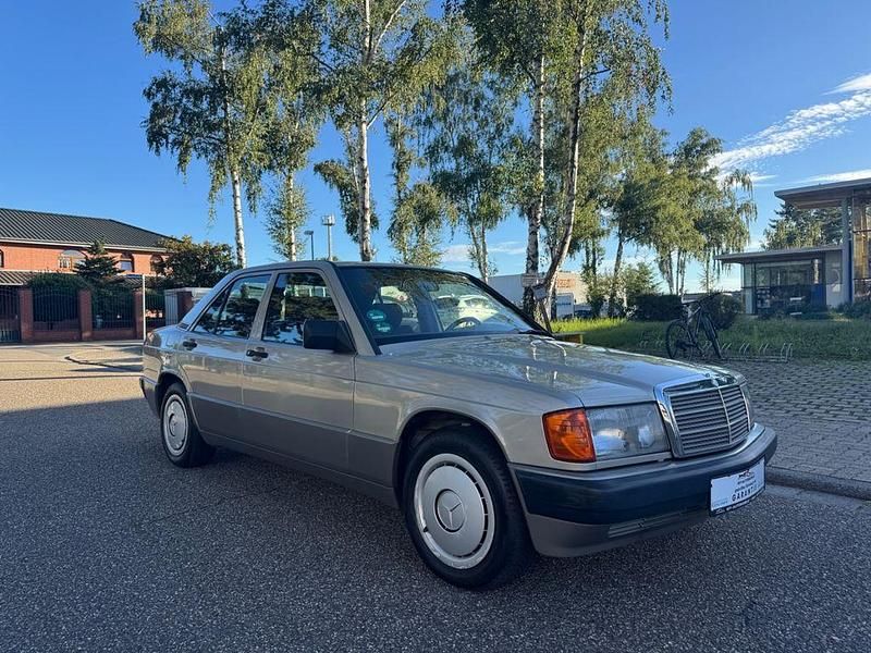 Gold Gebraucht 1990 Mercedes 190 Limousine | 6.500 € - Bild 1/4