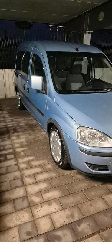 Gebraucht Opel Combo 90 PS (66 kW) 2008 Blau Van / Kleinbus