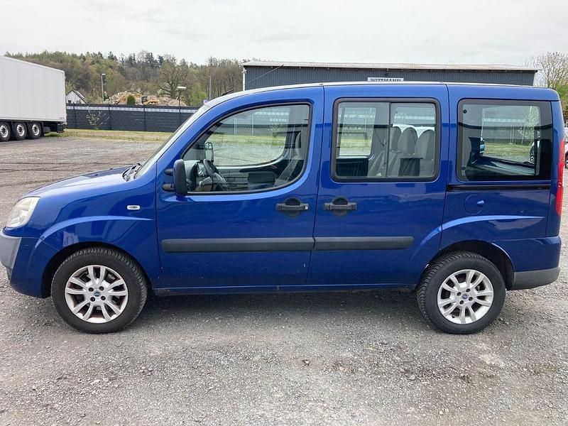 Gebraucht Fiat Doblò Dynamic 77 PS (56 kW) 2006 Blau Van / Kleinbus