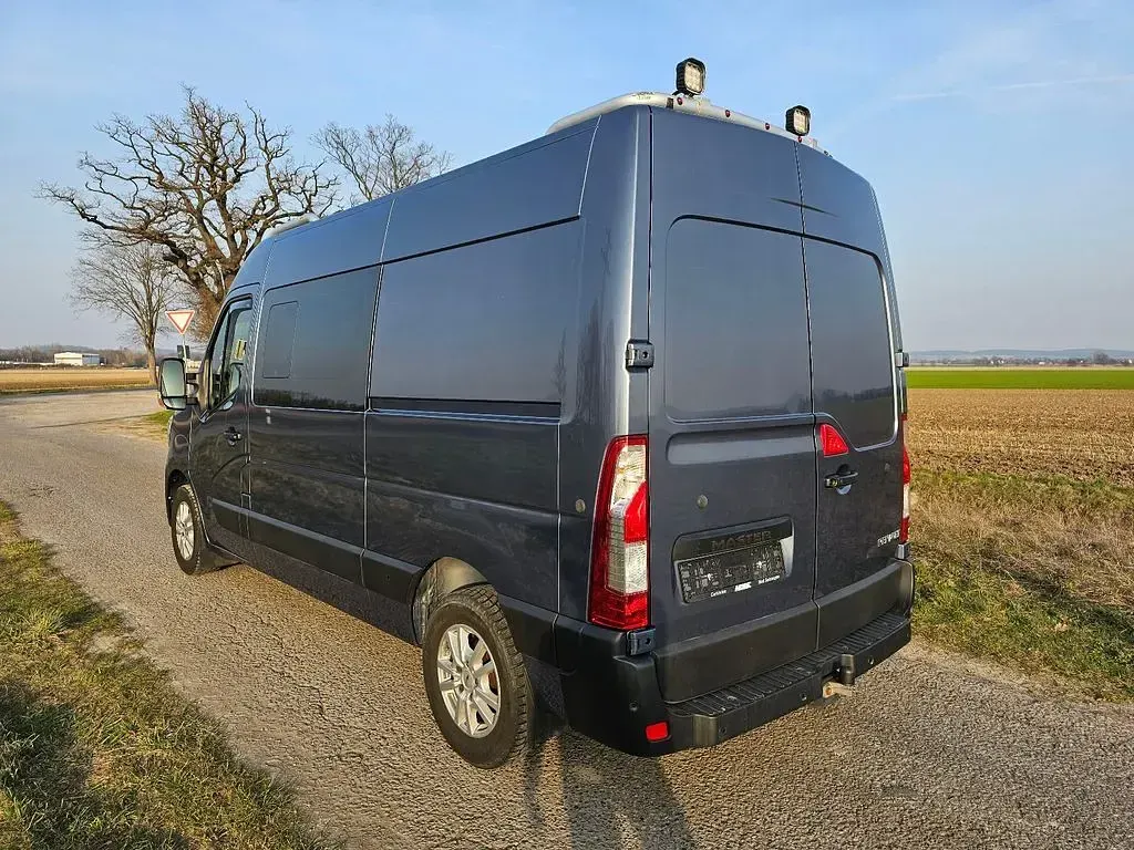 Brugt Renault Master 150 HK (110 kW) 2019 Grå Sedan