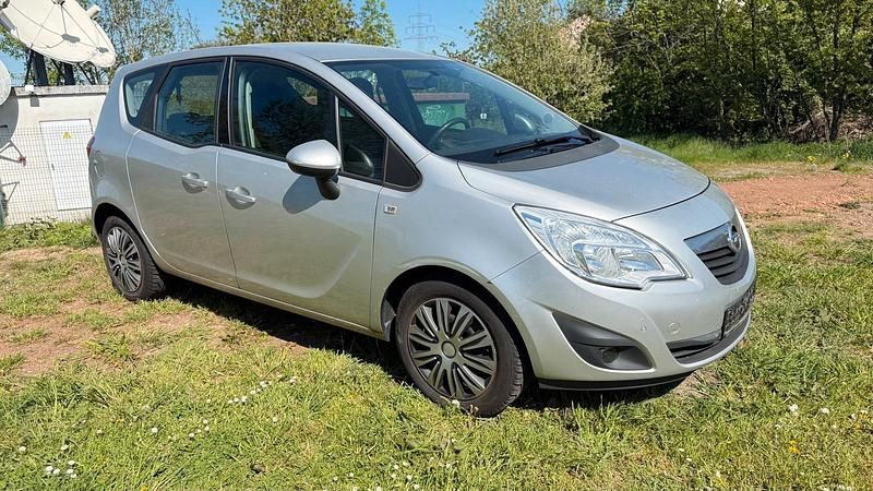 Gebraucht Opel Meriva Edition 101 PS (74 kW) 2011 Grau Van / Kleinbus